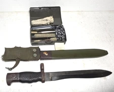 1 Vintage Military Un-Issued CETME Bayonet with Crest & Scabbard & Cleaning Kit