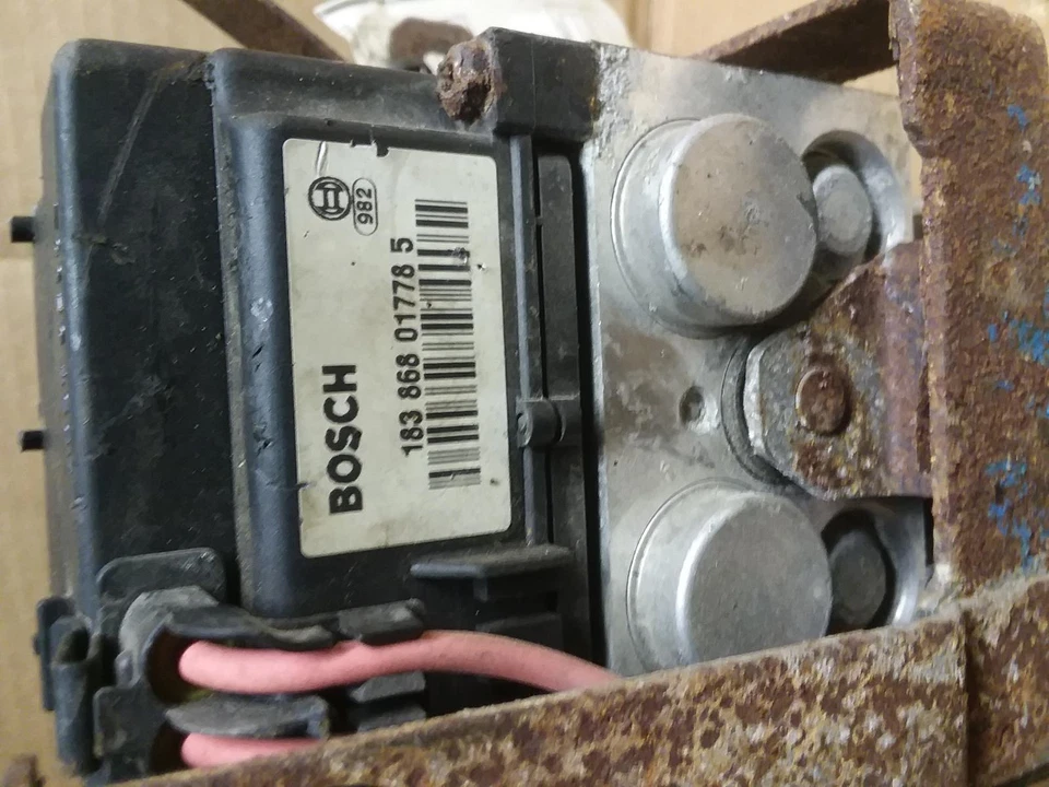 Used ABS Pump and Motor Assembly fits: 1999 Chrysler Sebring Assembly Cpe Grade - Image 2 of 3