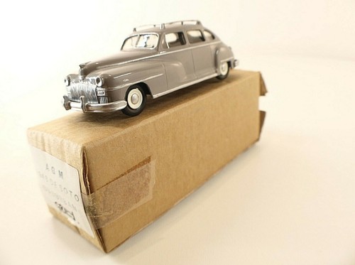 AGM France de Soto Suburban 1948 1/43 Kit Resin Assembled 1/43 - Picture 9 of 9