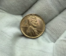 * 1924 LINCOLN CENT- UNC. RB  (UPGRADE THAT SPOT IN YOUR SET) L273