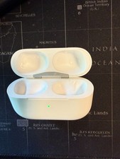 Apple Airpods Pro 2nd Generation Wireless Charging Case USB-C A2968