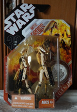 2007 Star Wars 30th Anniversary  Saga Legends  Battle Droids  tan