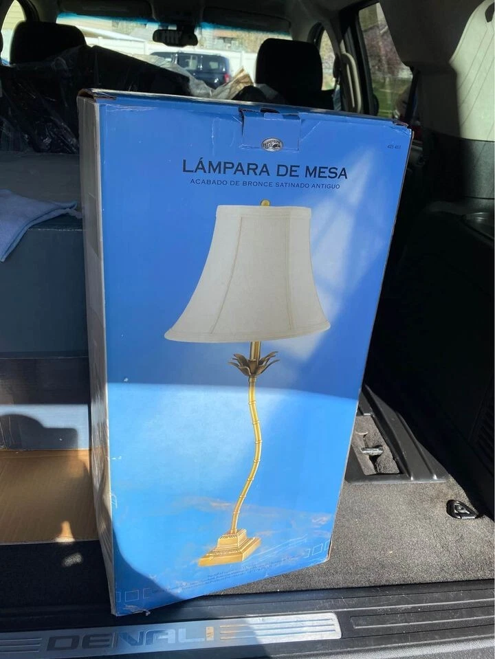 "Lámpara de mesa Hampton Bay bronce NUEVA 29,5"" alto modelo 425 453 nueva" Foto 3 de 4