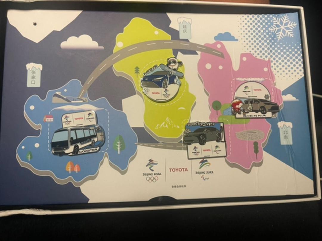 Beijing Olympics Toyota pin badge set #afc7de