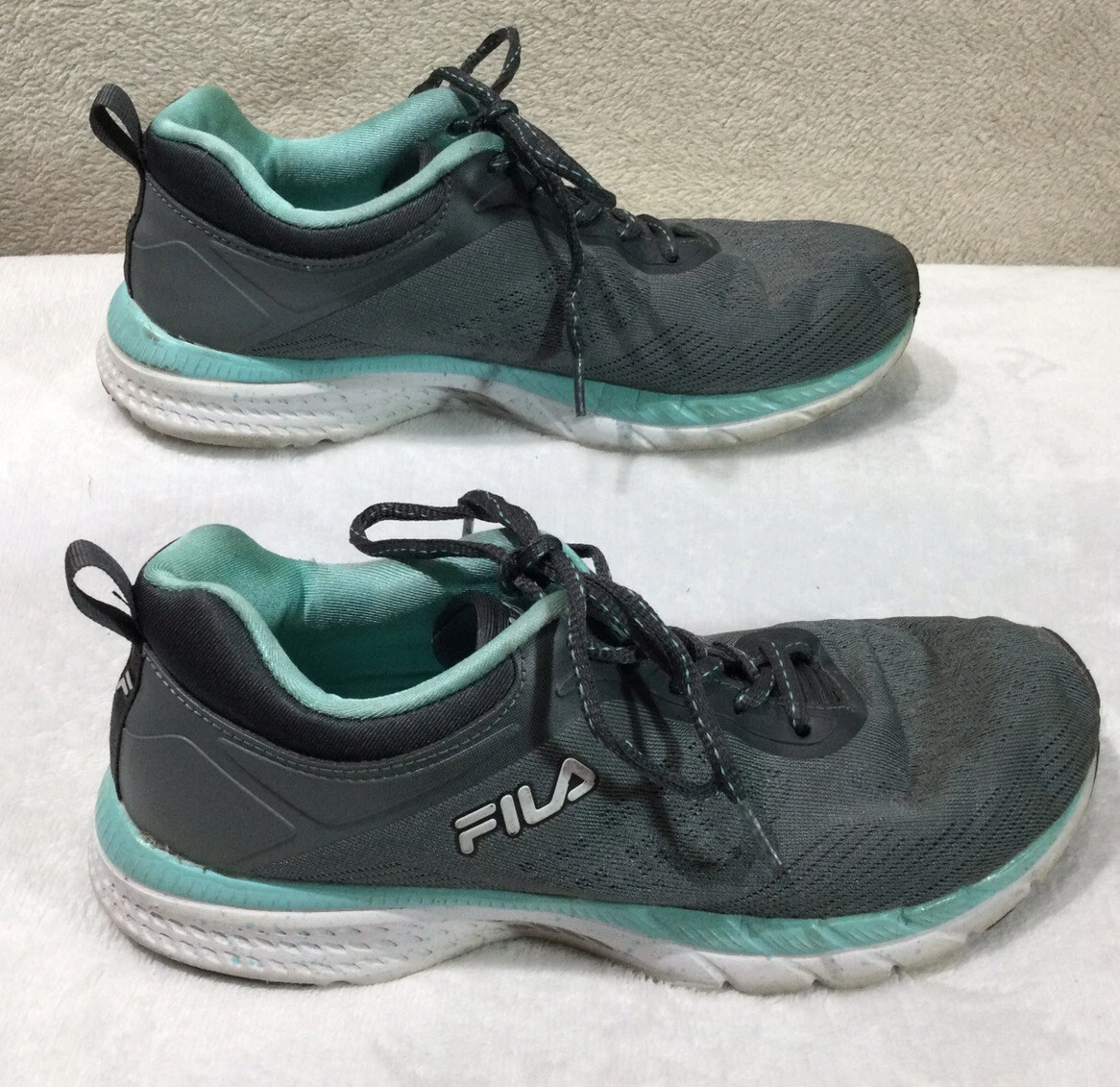 Fila Womens Memory Foam Outreach 5RM00110 068 Gray Running Shoes