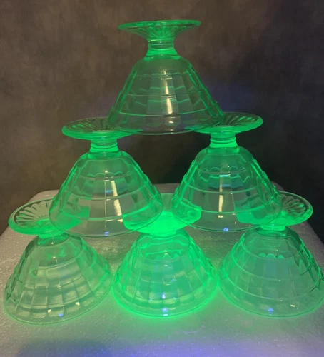6- VINTAGE GREEN URANIUM VASELINE SHERBERT GLASSES ANCHOR HOCKING?