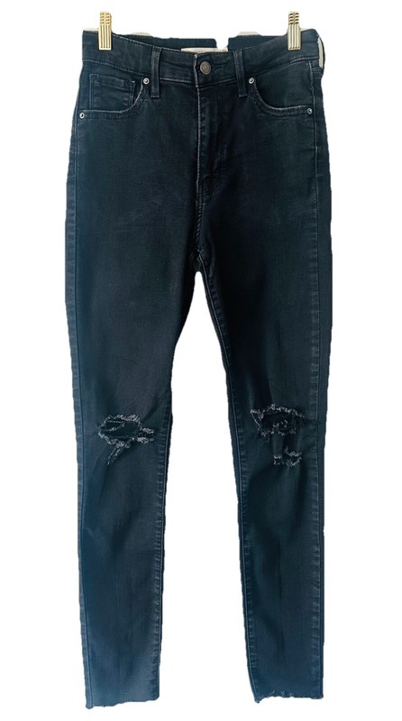 Levi’s 721 High Rise Skinny Women's Jeans Black Distressed Size 26
