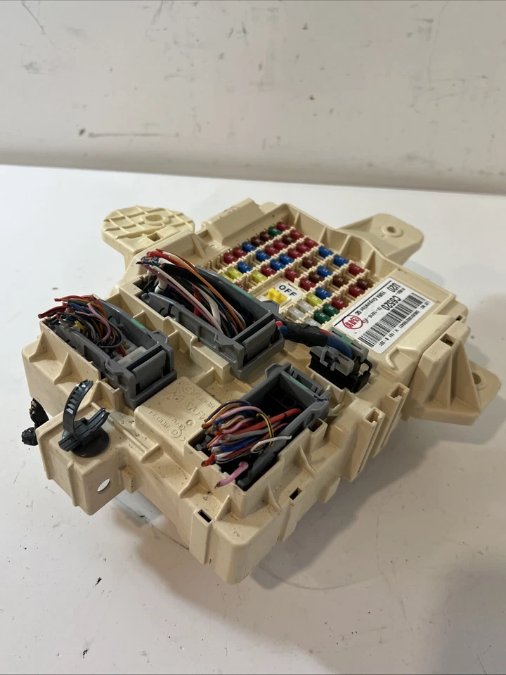 KIA SORENTO 2016 cabina interior caja de fusibles unión 91950-C6520 OEM Foto 4 de 4