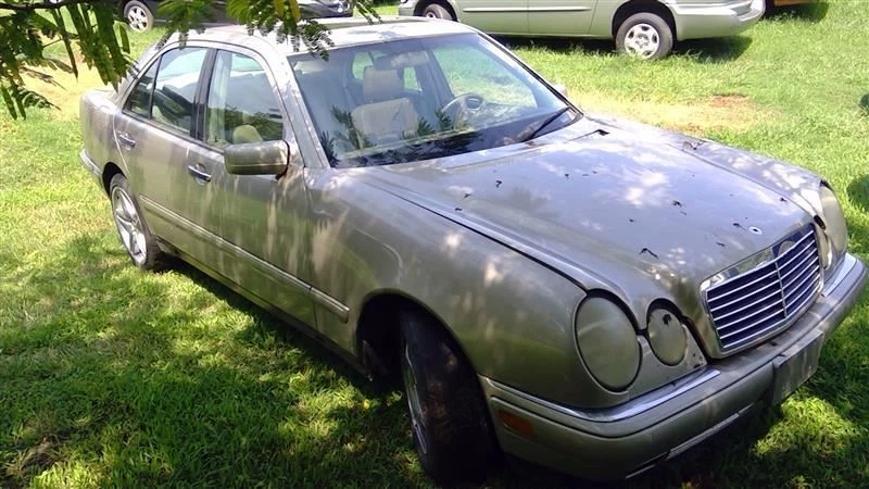 Галогеновая фара 210 тип E300D подходит для 96–99 Mercedes Benz E320 от оригинального производителя - Изображение 3 из 4