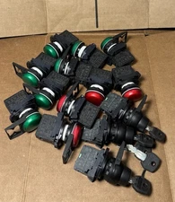Lot of Allen-Bradley LED Indicator Lamps and Keyed Switches.