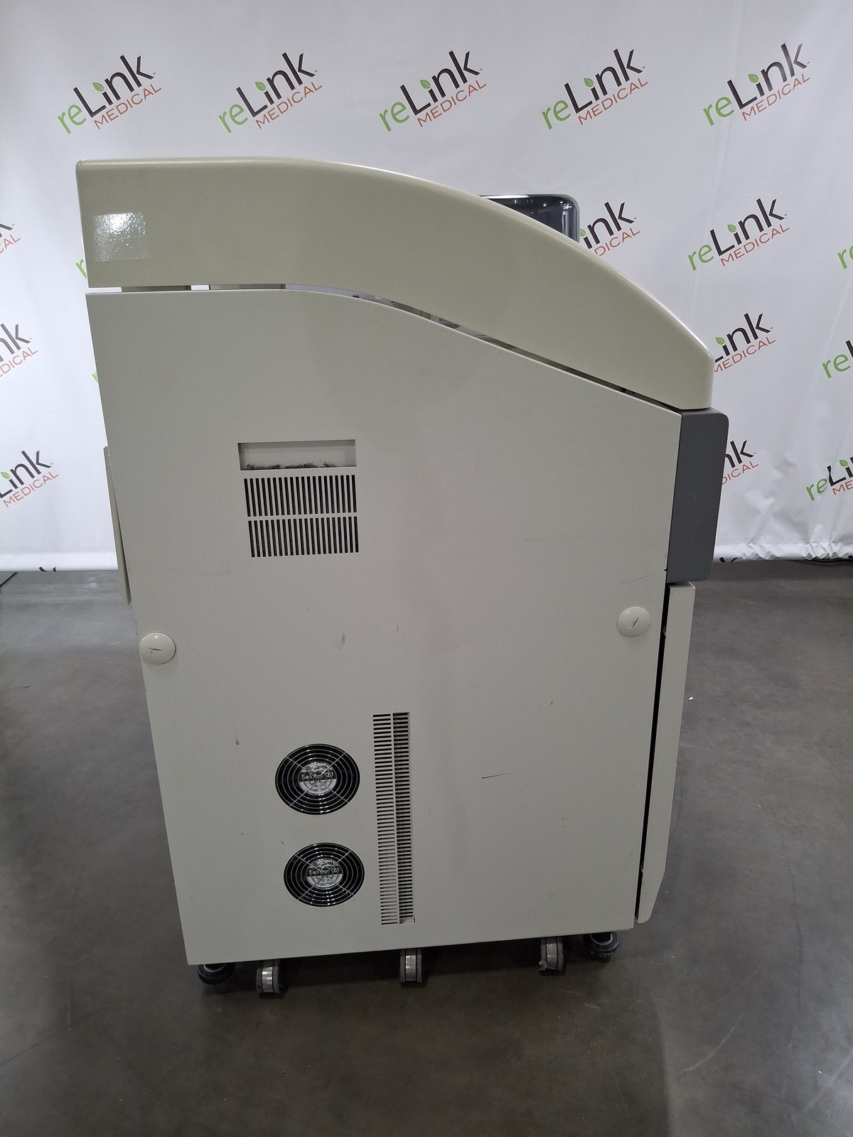 Beckman Coulter AU480 Chemistry Analyzer