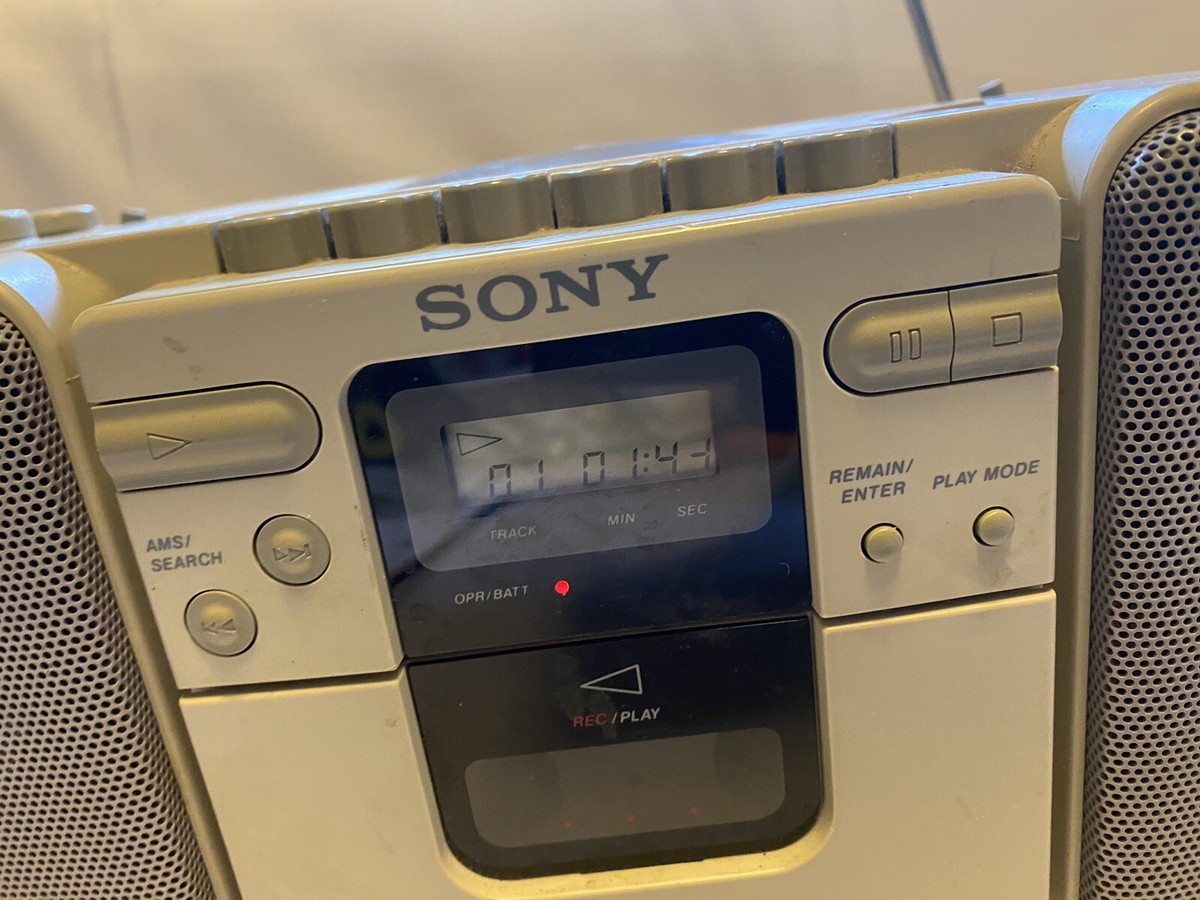 SONY ポータブルCDプレーヤー MEGA BASS 20年製 Vtg Sony Cassette Radio CD Mega Bass Boom Box CFD-S26 Tested