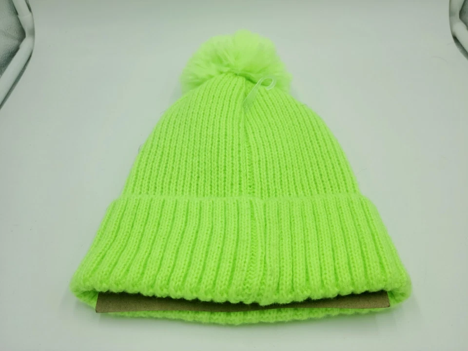 Gorro Justice Verde Tachonado Con Pom Cálido Talla Única Reloj Gorra Tejido Foto 4 de 4