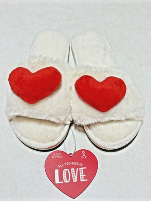 Ladies White Fuzzy Slippers with a Red Heart Sz S 5/6 All You Need Is Love NWT