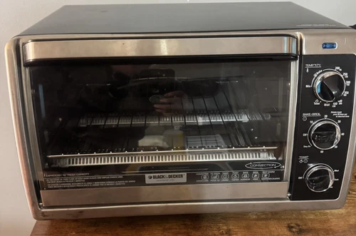 Black+Decker TO1660B Countertop Convection Toaster Oven Stainless Steel