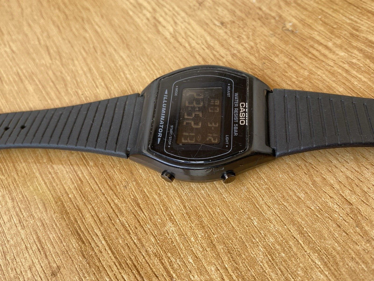Casio Classic Unisex Black Watch Vintage Casio 3294 B640W Japan