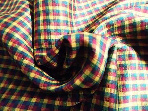 100% SILK SARI FABRIC~TINY PLAID~HUNTER GREEN/GOLD/WINE~18"x20"~DOLLS