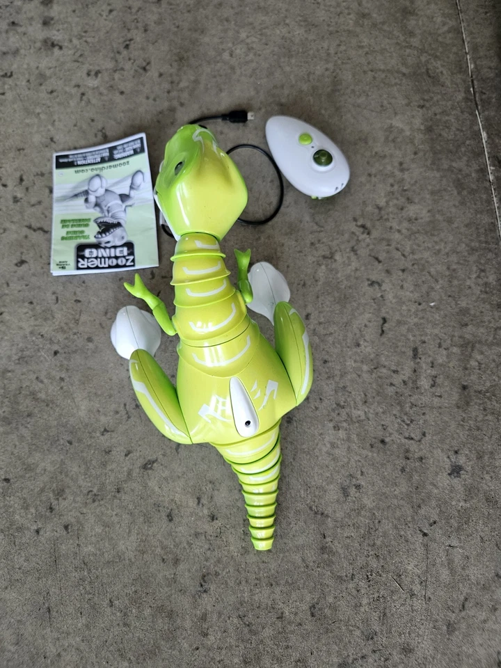 Zoomer Dino Boomer Green Interactive T-rex Dinosaur with remote and charger - Image 2 of 4