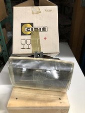 Feu avant (phare) Peugeot 305