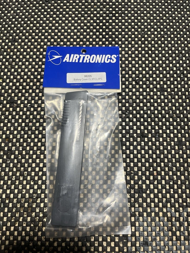 Sanwa Airtronics 99205 Battery Cover Cl3p Cl3ps - Photo 1/1