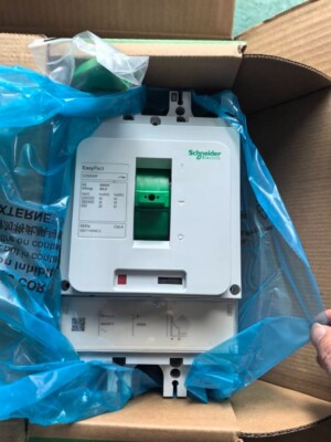 EZS630F3600 Brand New MCCB EZS630F TM600D 3P3D 440V 600A