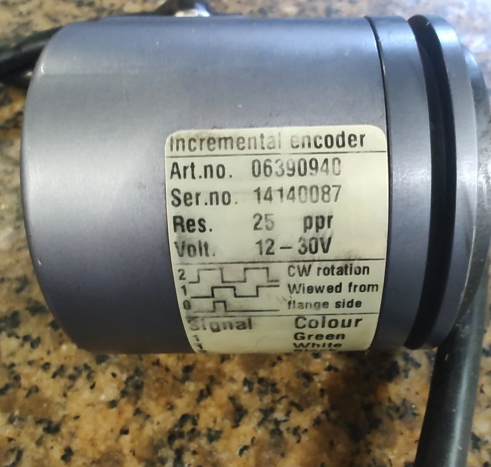 Codificador incremental LEINE & LINDE ART NO.06390940, RES.25PPR, VOLT 12-30V - Imagem 3 de 4