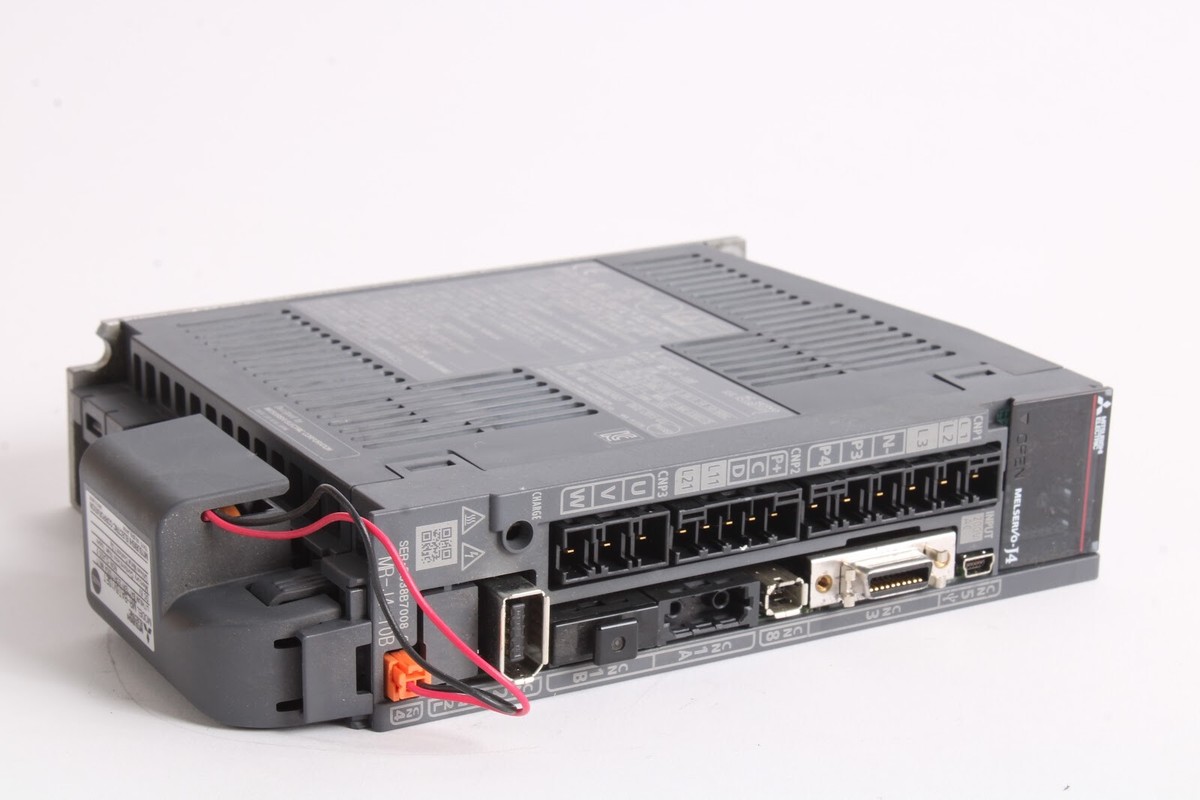Mitsubishi MR-J4-10B AC Servo Drive With Mitsubishi MR Mitsubishi MR-J4-10B AC Servo Drive With Mitsubishi MR