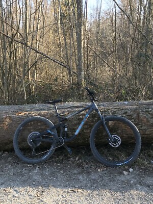 Marin Rift Zone 1 grau/schwarz - MTB Fully