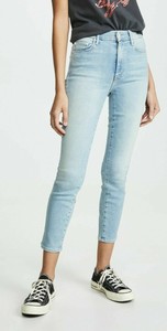 mother the looker crop