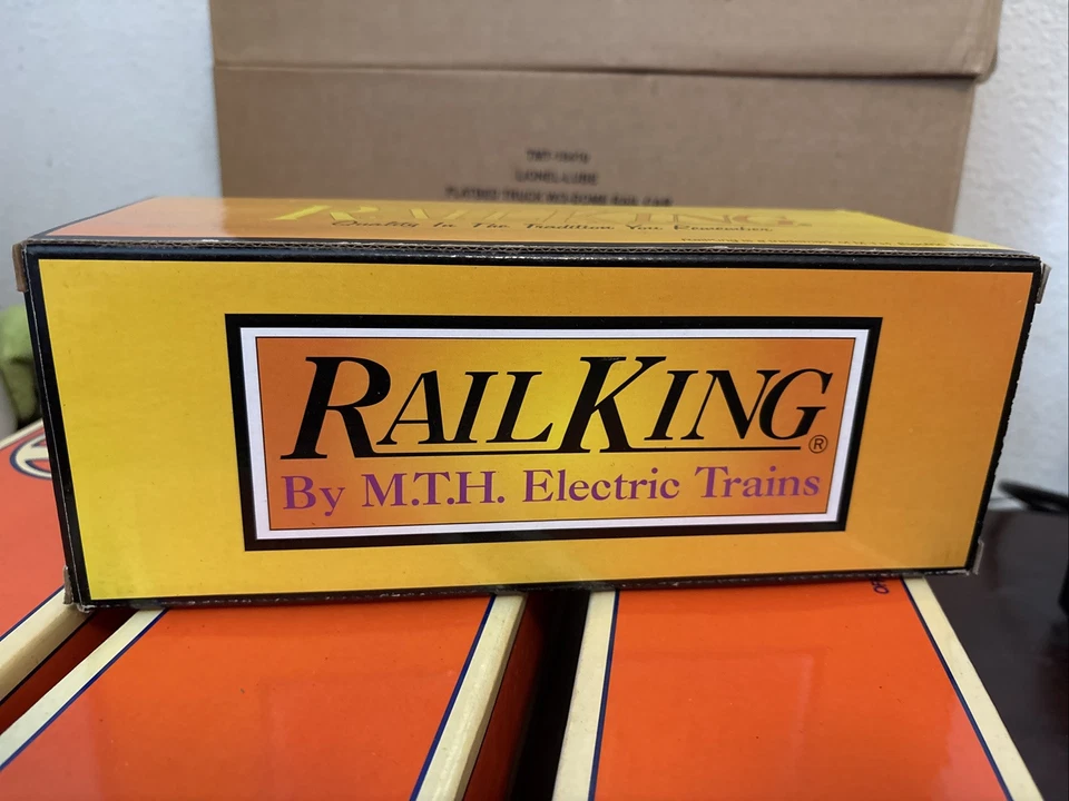 Rail King Die Cast Fire Truck Yellow 30-50035 MTH NIB NRFB  RARE! - Image 4 of 4