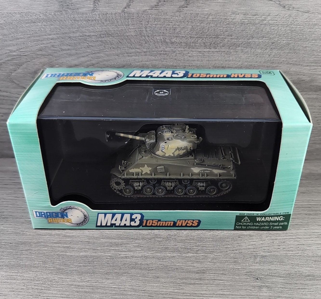 Dragon Armor M4A3 105 mm HVSS 713º Batallón de Tanques Okinawa 1945 Modelo a Escala 1:72