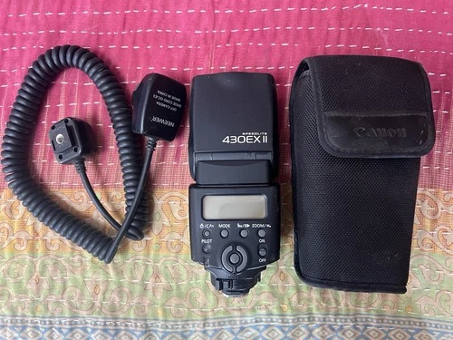 Canon Speedlite 430EX II Flash