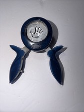 Fiskars 12-74537097J Medium Squeeze Punch 1" High Five Hand Handprint
