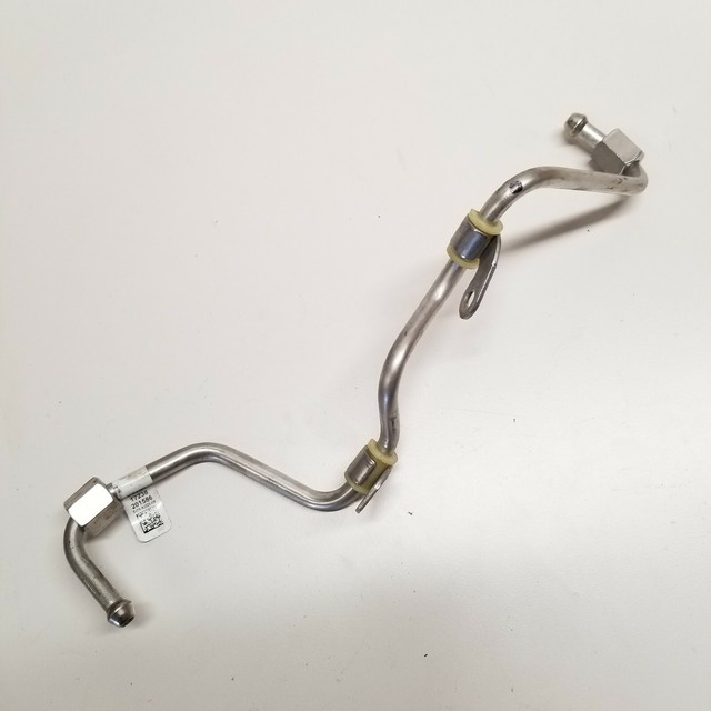 2016 2017 2018 FORD FOCUS RS 2.3L PETROL GAS FUEL INJECTOR PIPE LINE