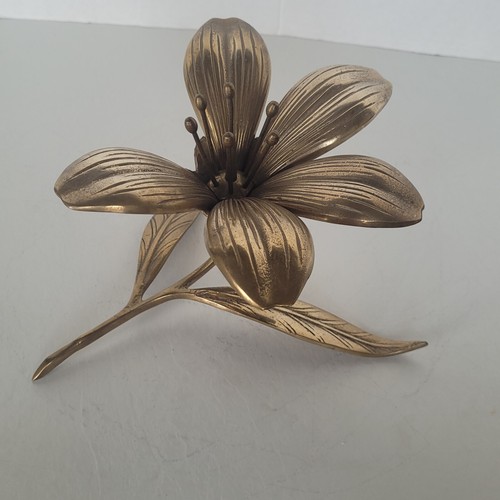 Vintage Mid Century Modern Brass Lily Flower Ashtray With 5 Removable Petals - Picture 3 of 24