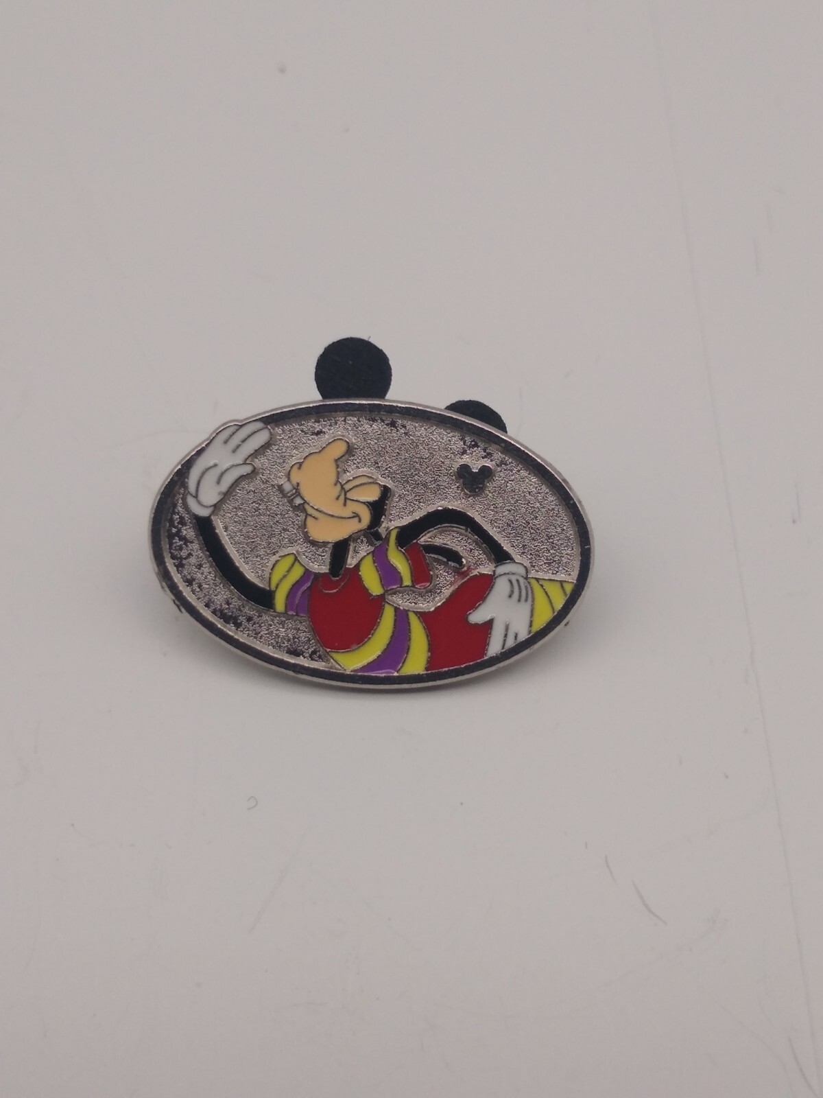 Disney pin enamel lanyard hat backpack Goofy sports gymnastic swimming 