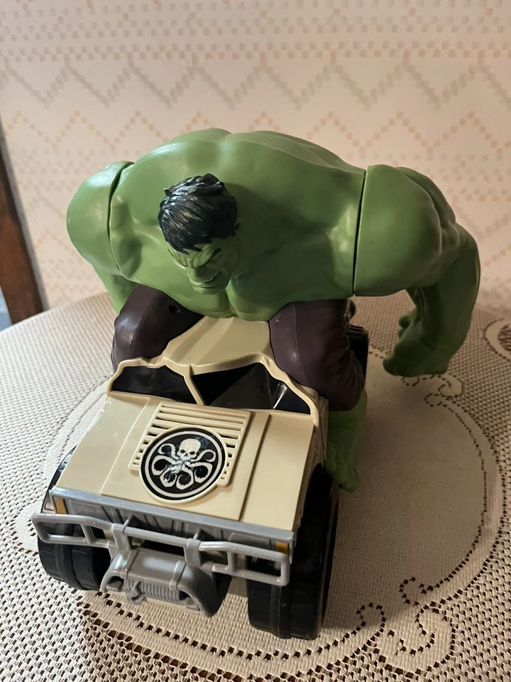 Jakks Marvel Avengers XPV Hulk Smash RC Jeep Truck No Remote Control - Image 3 of 4
