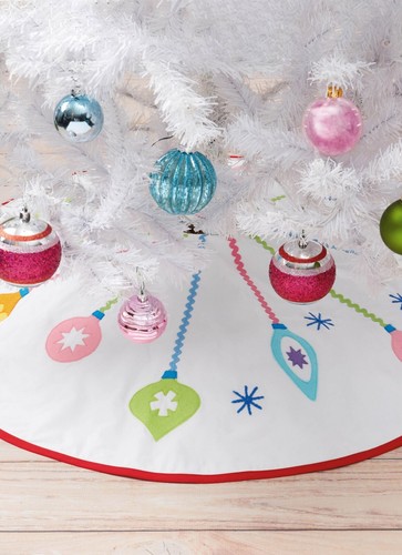 SIMPLICITY 9669 CHRISTMAS DECOR Sewing Pattern Stocking Ornaments Runner Skirt - Picture 6 of 8