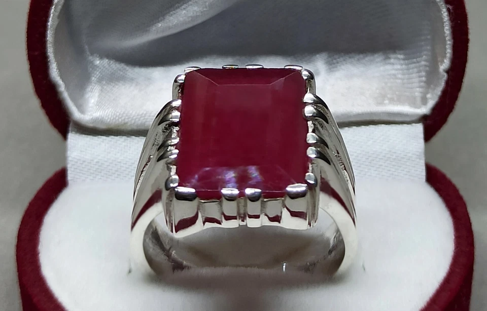 11 Ct Emerald Cut Deep Red Ruby Sterling Silver 925 Handmade Yaqoot Elegant Ring - Image 3 of 4