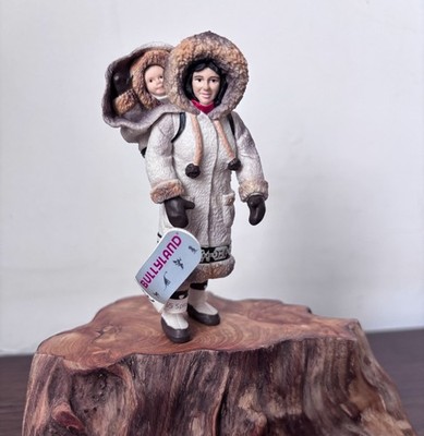Bullyland Out-of-Print Model Eskimo Woman and Child Figurine Model Collection