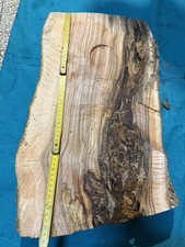 Tavola Di Ulivo Con Bellissime Vantare Fetta Per Lavorazioni In Legno