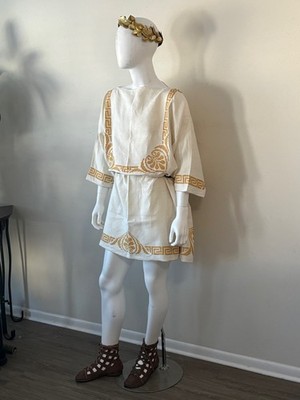 roman dress white and gold Zuhair Murad Spring Couture 2013. Roman dress in gold and white