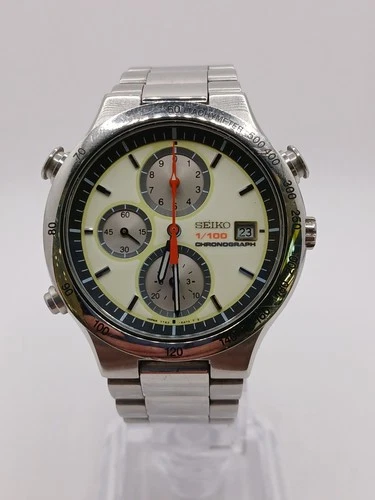 Seiko 7T52-6A20 Lumibrite Panda Dial Design 1/100 Chronograph Bracelet Vintage