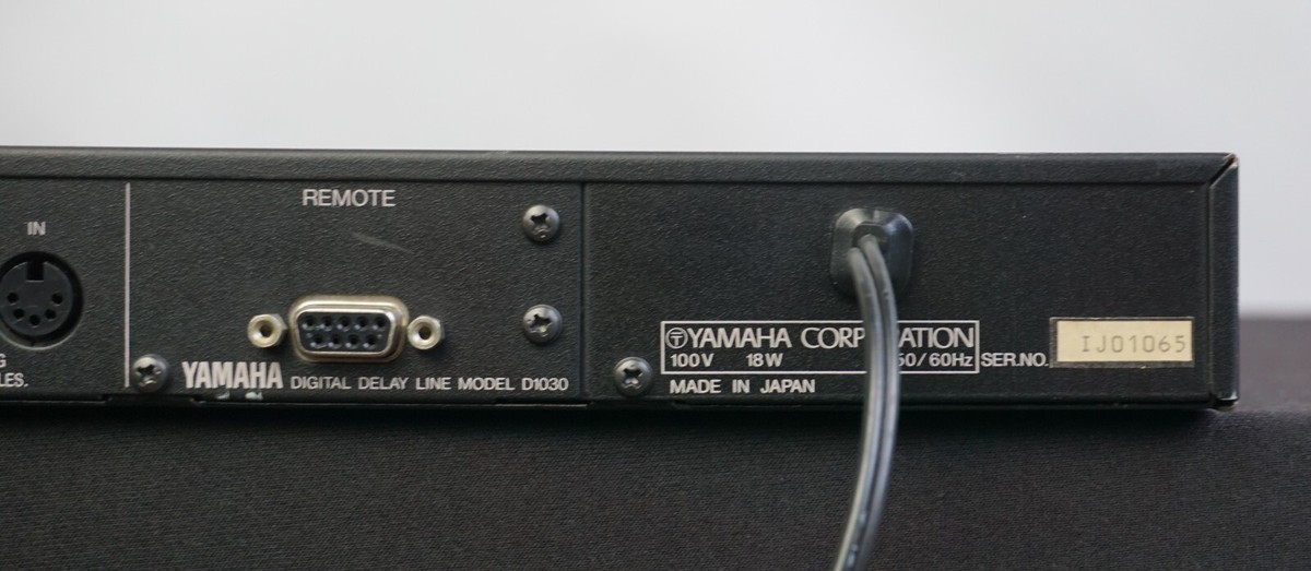 Yamaha D1030 90's Professional Digital Delay Line 1U Effects Rack
