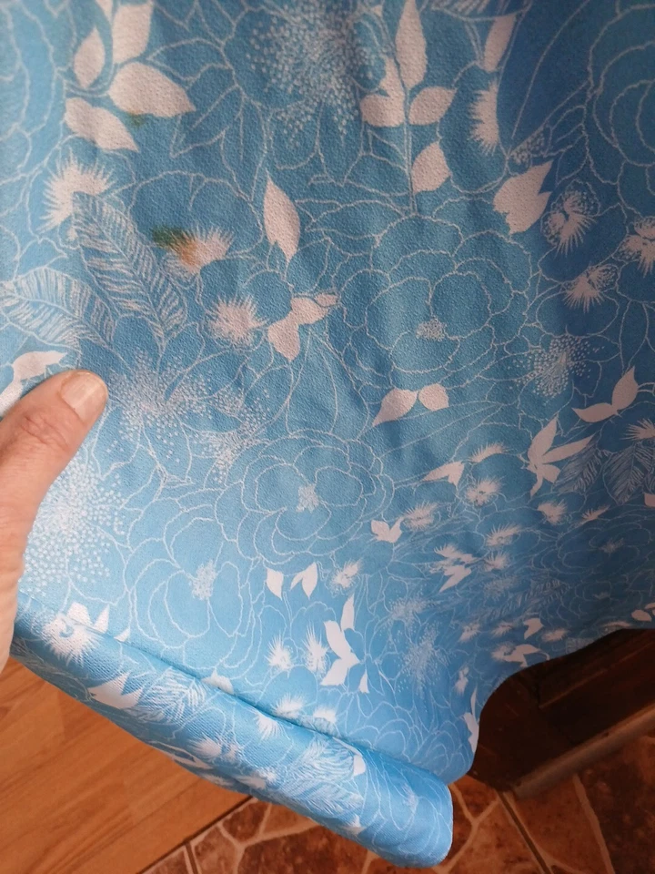 Vestido vintage floral azul y blanco mediano pequeño para mujer Foto 4 de 4