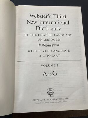 Webster's Third New International Dictionary by Inc. Staff Merriam