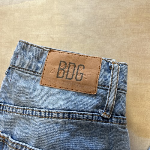 Urban Outfitters BDG Cowboy Jeans Damen Gr. 26 Distressed Denim  - Bild 13 von 13