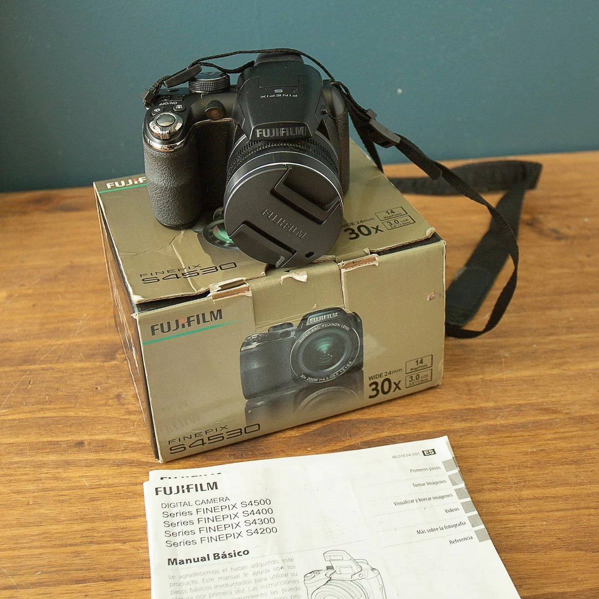 Fujifilm FinePix S Series 30-40x Optical Zoom Bridge Digital