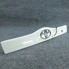 04-09 Toyota Prius Tailgate Hatch Lift Handle White WITH LOCK BUTTON TESTED OEM