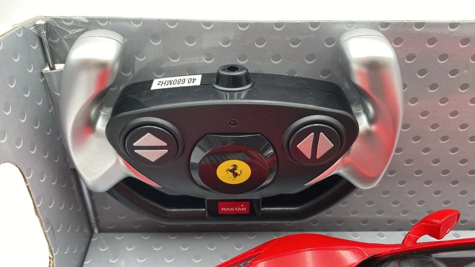 RAS59632 Rastar Ferrari 458 Italia 1/14 R/C - Immagine 3 di 4